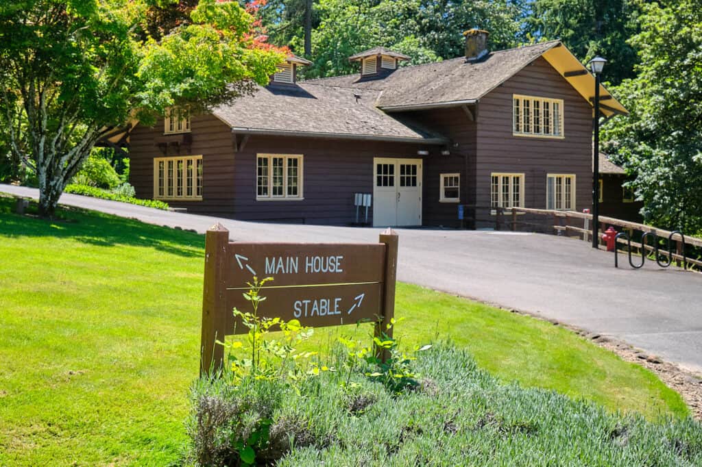 Jenkins Estate Stable Sign