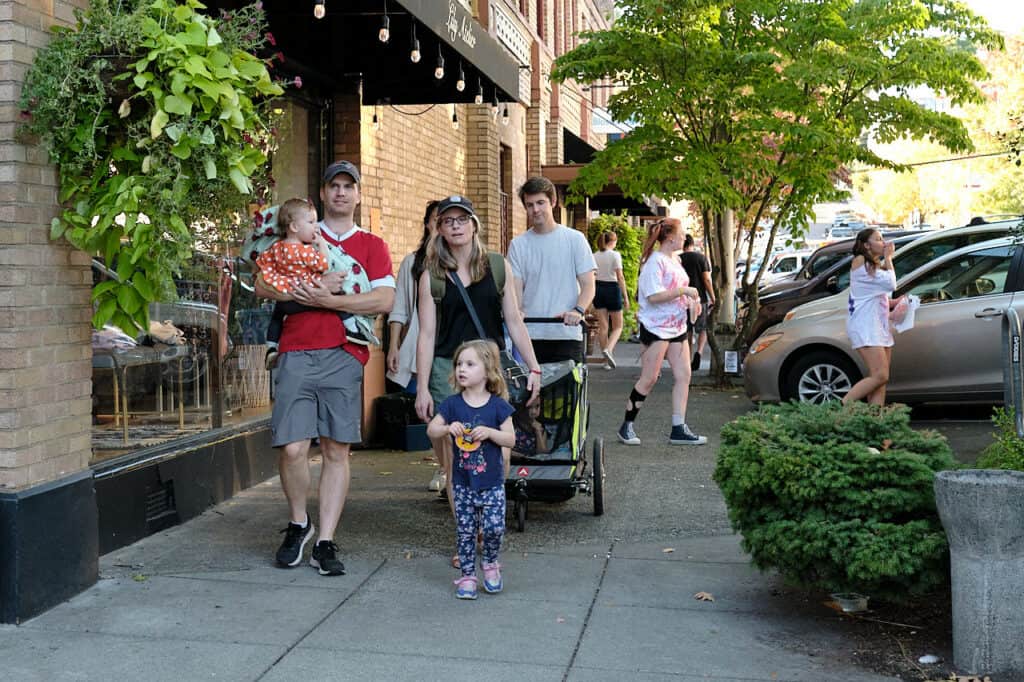 Camas Family Strolling on First Friday